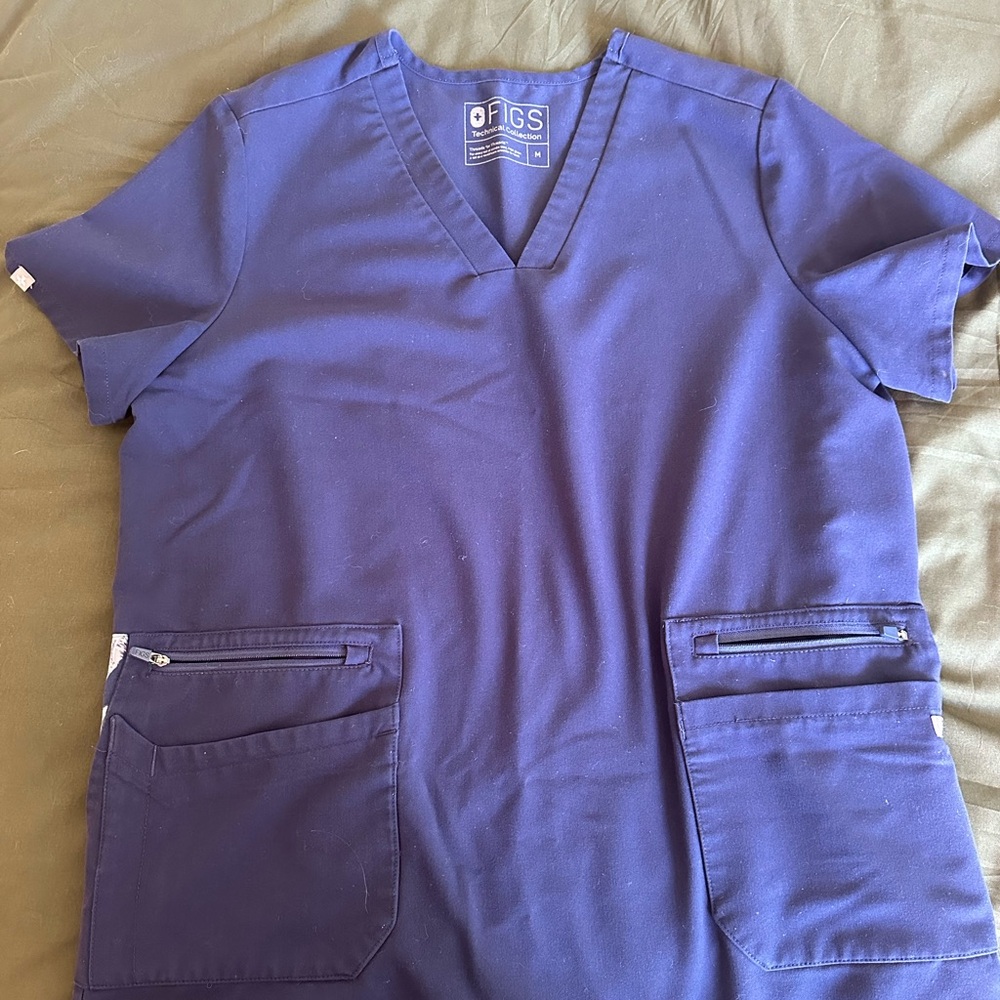 FIGS Navy Scrub Top